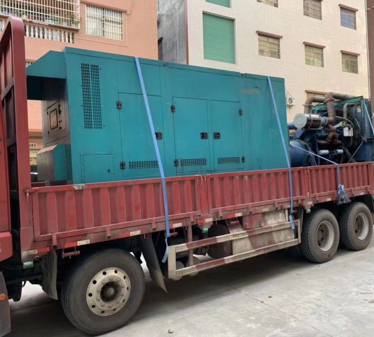 白玉如何在不同负载率下确保 400KW 柴油发电机组的正常运行？