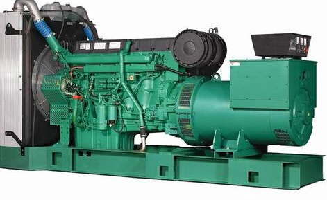 白玉发电机除垢后需要用清水冲洗水冷式机油散热器几次？